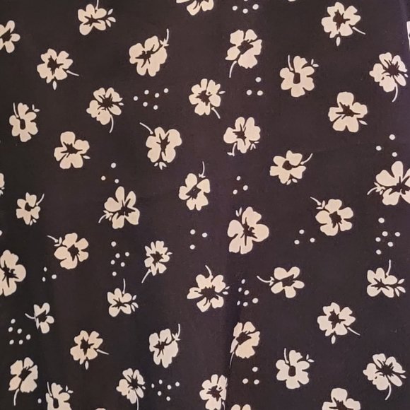 BCX blouse size L 3/4 sleeve black and white color - Picture 3 of 8